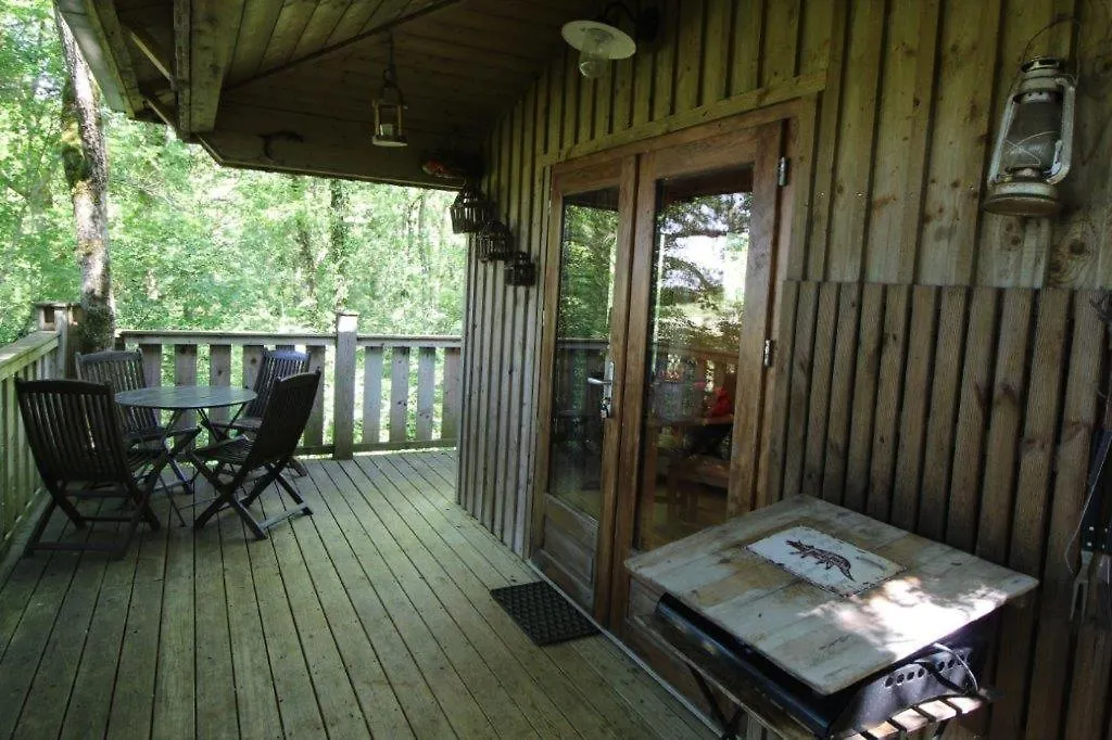 Cabane Perchee Jurassic Piscine, Spa Et Hammam Proche Des Gorges De L'Aveyron Lavaurette 度假居